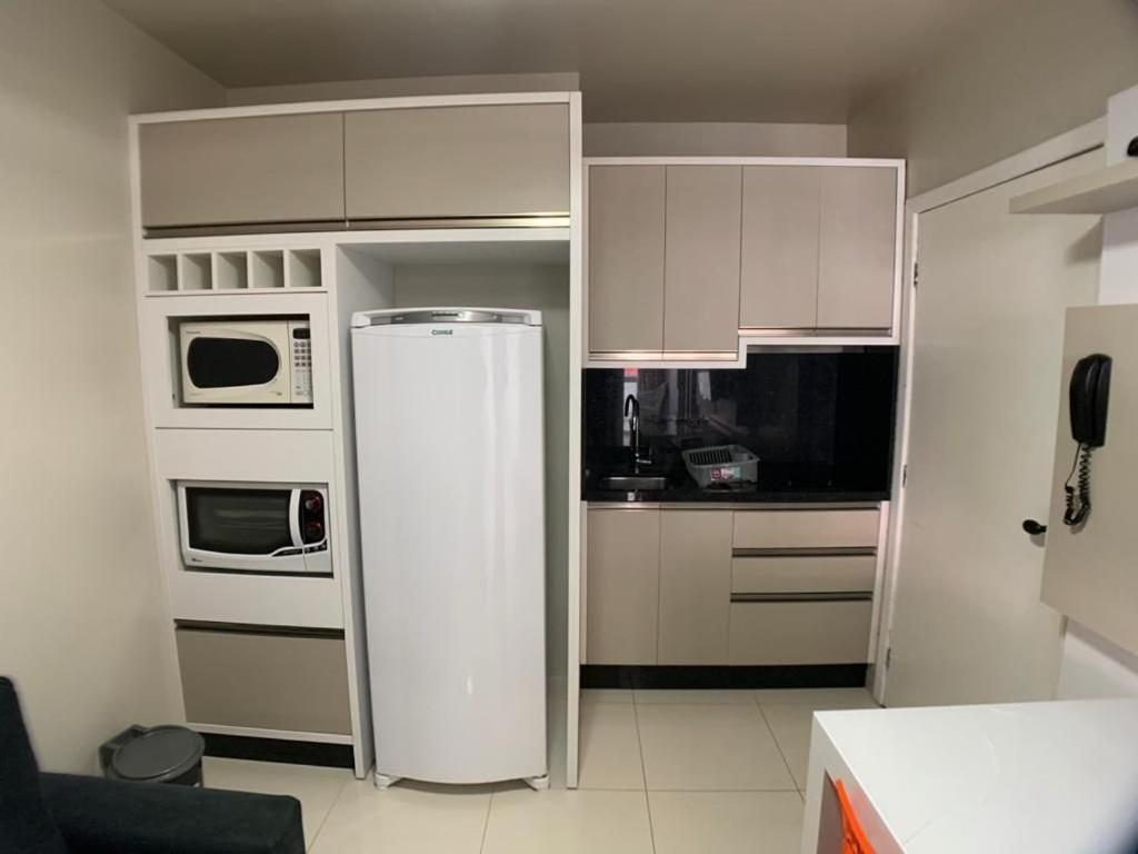 Maravilhoso Apto Com Vista Mar E Piscina-Hb03F Florianópolis Extérieur photo